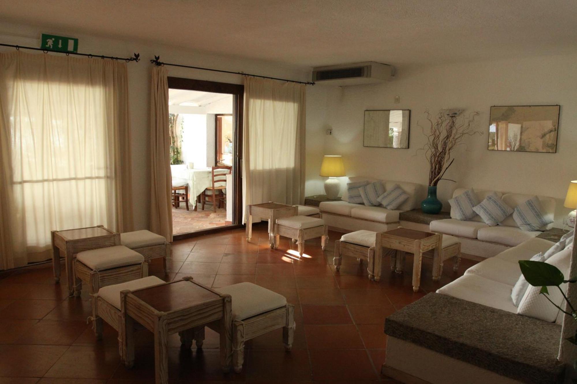 Ihr Hotel San Paolo Porto San Paolo  Exteriör bild