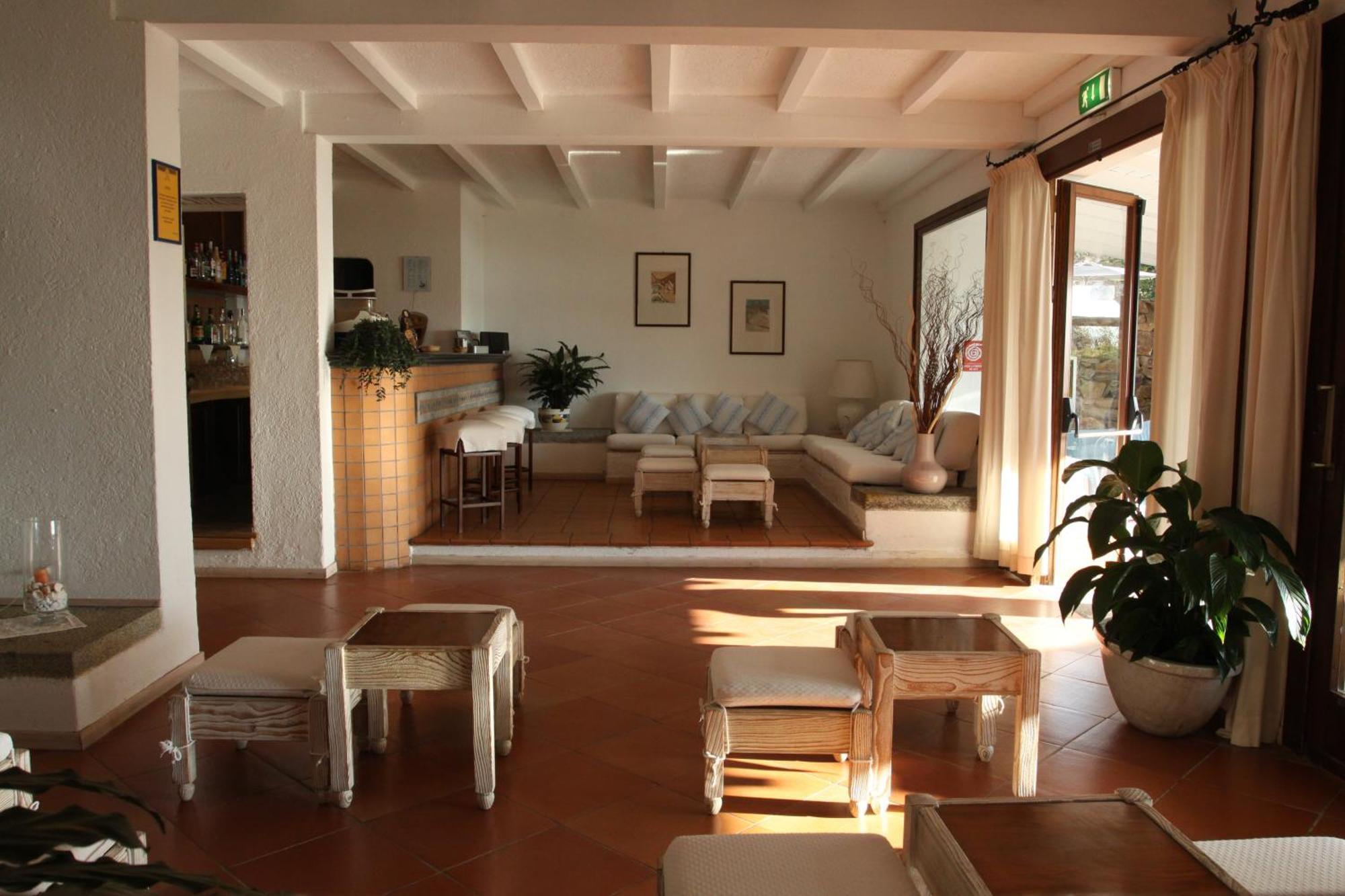 Ihr Hotel San Paolo Porto San Paolo  Exteriör bild