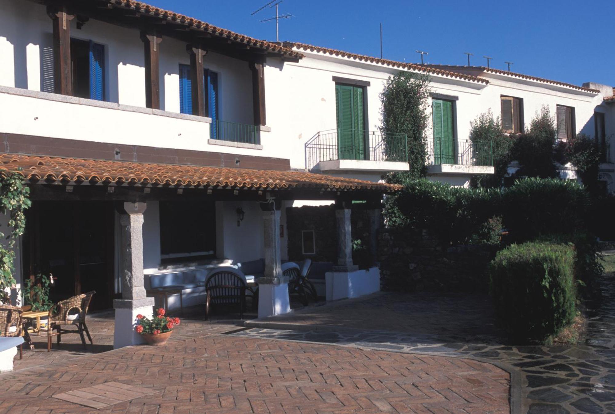Ihr Hotel San Paolo Porto San Paolo  Exteriör bild