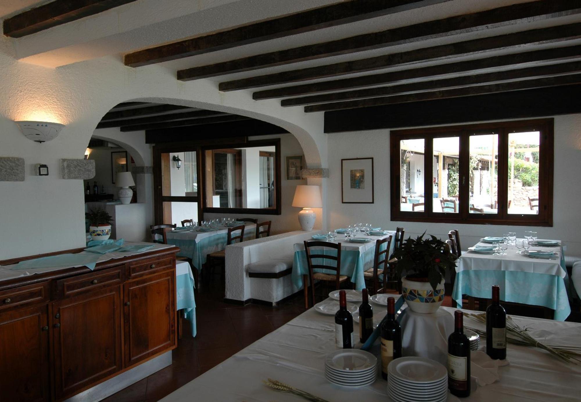 Ihr Hotel San Paolo Porto San Paolo  Exteriör bild