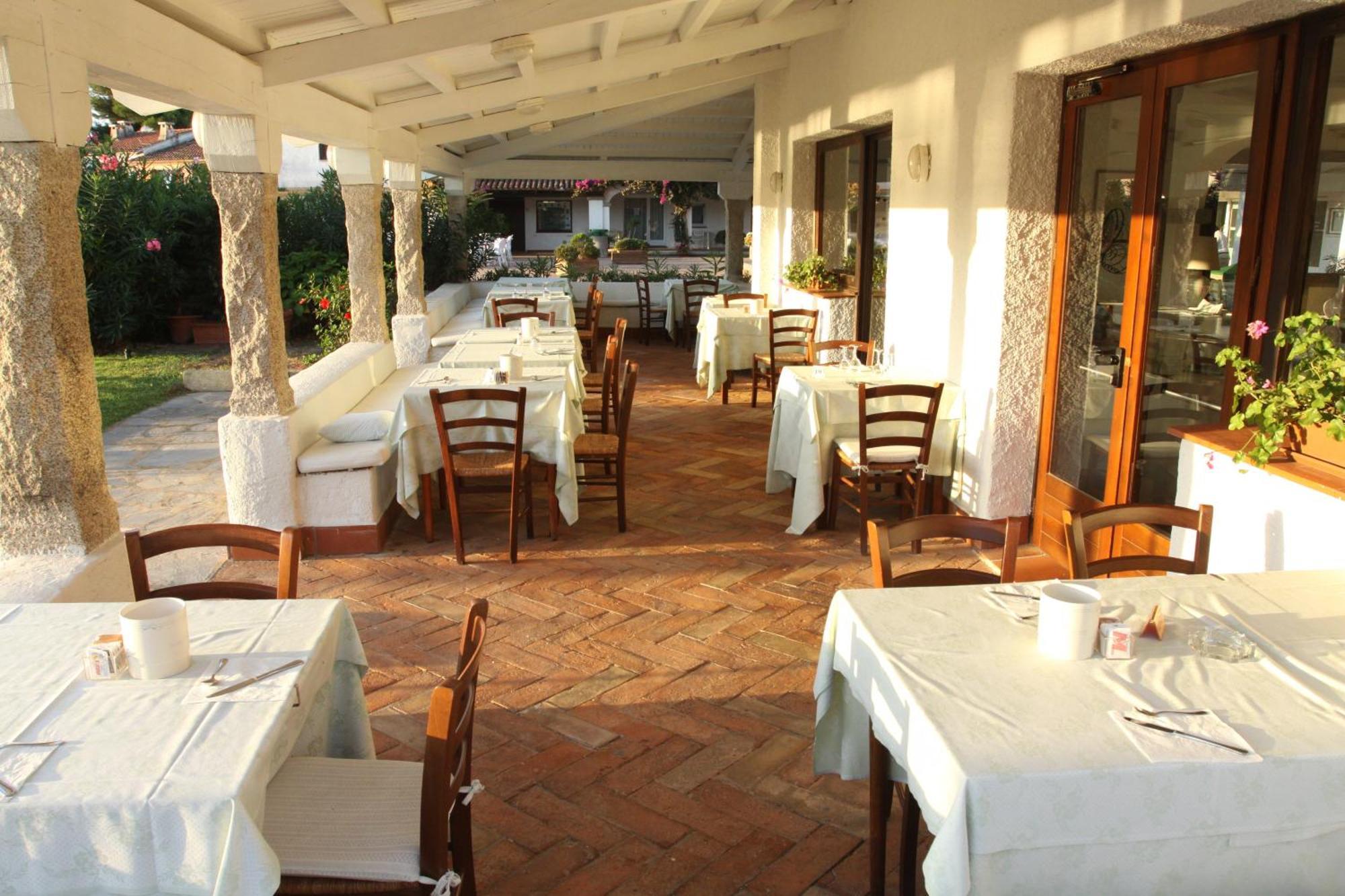 Ihr Hotel San Paolo Porto San Paolo  Exteriör bild